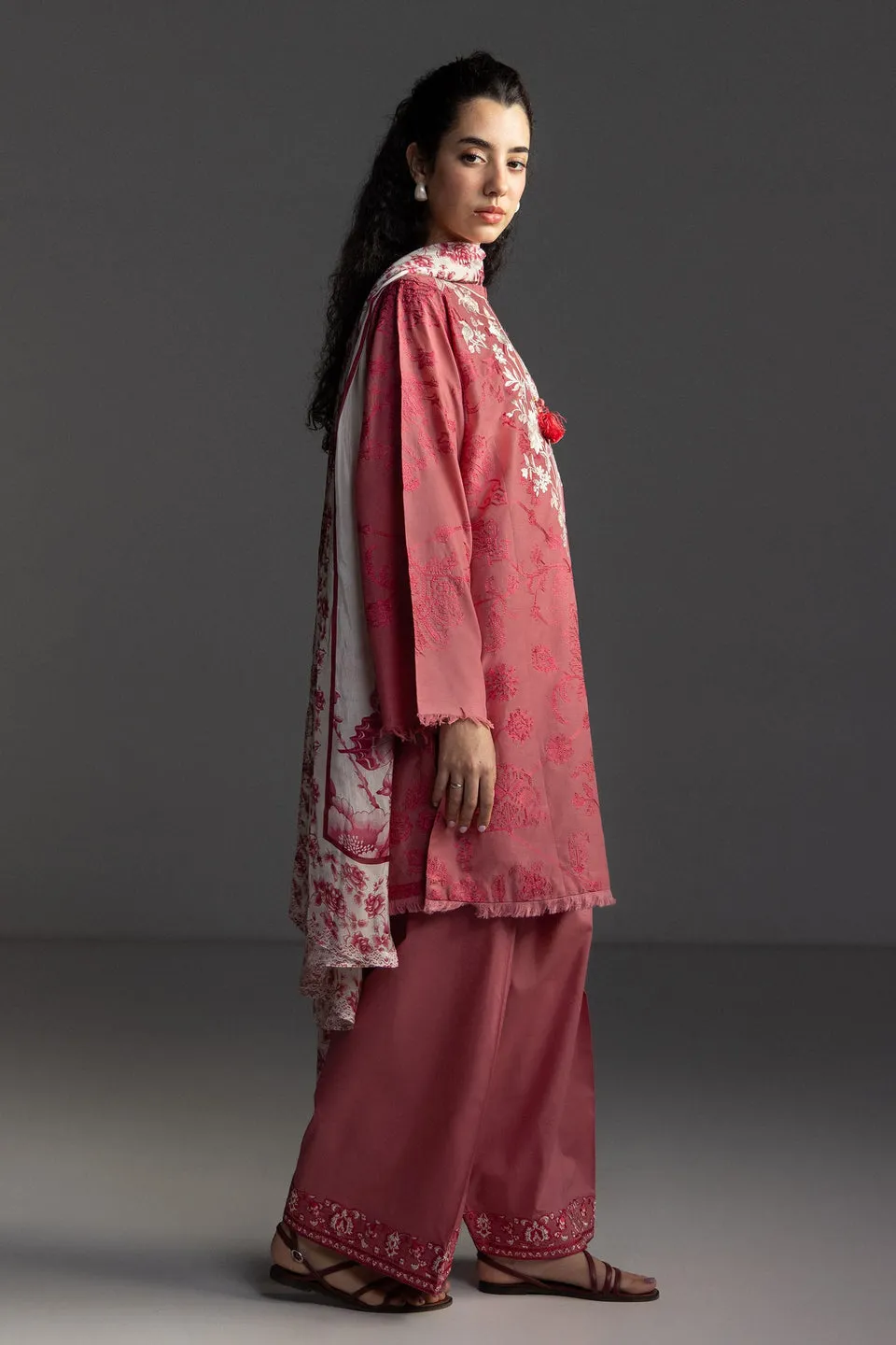 2_358fd8c3-d3aa-4807-963f-1fdb0251d56f_jpg